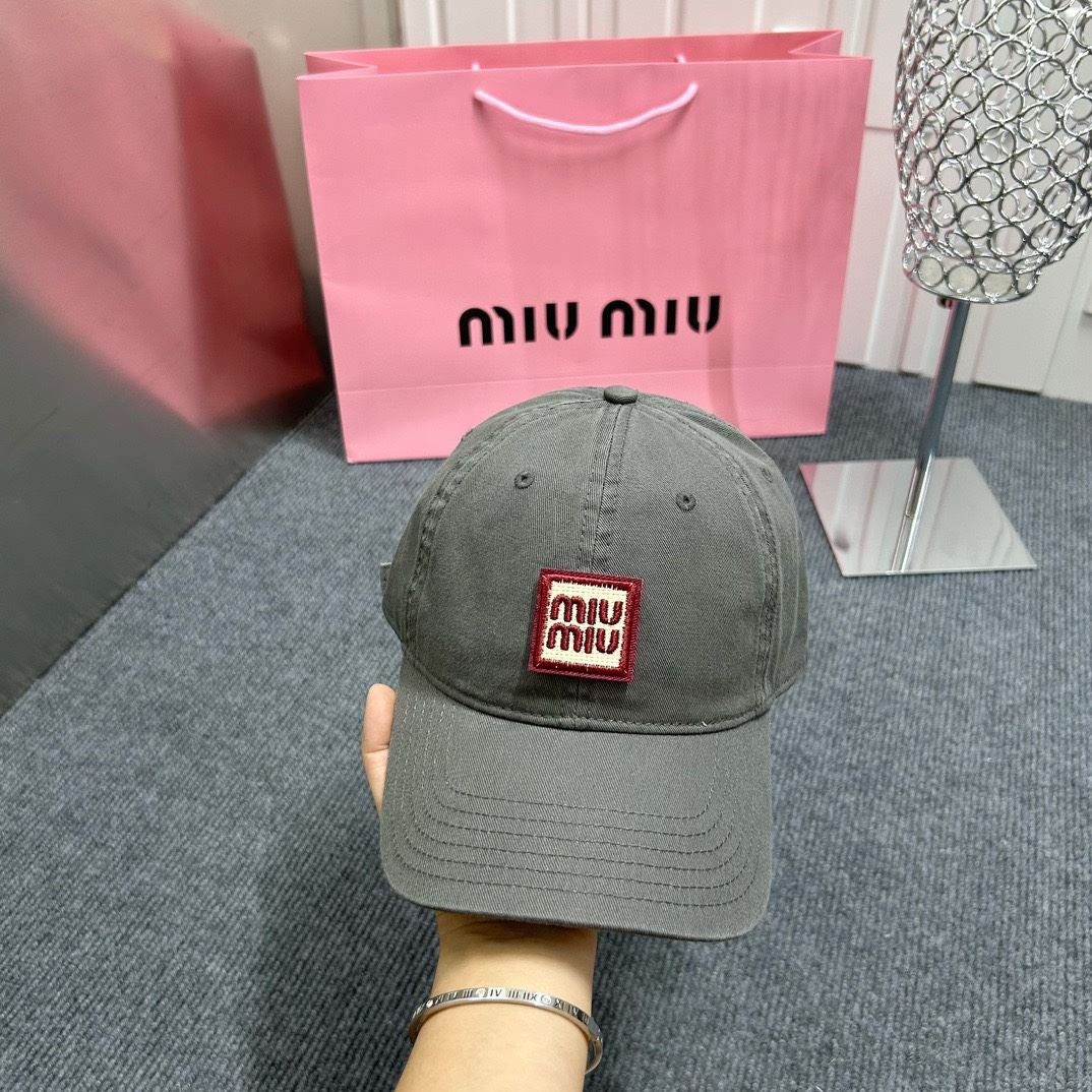 Miu Miu Caps